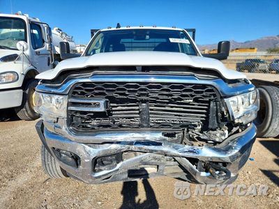 Piąte zdjęcie samochodu w środku: 2019 RAM 5500 VIN:3C7WRNBL3KG710709 - miniatura