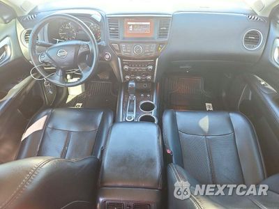 Zdjęcie 8 z 13 samochodu: 2016 NISSAN PATHFINDER PLATINUM VIN:5N1AR2MM9GC615105 - miniatura