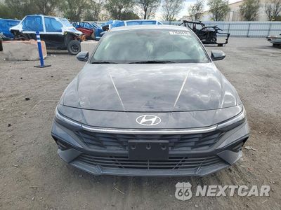 Piąte zdjęcie samochodu w środku: 2025 HYUNDAI ELANTRA SE VIN:KMHLL4DG8SU077497 - miniatura