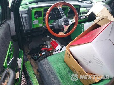 Zdjęcie 8 z 12 samochodu: 1994 CHEVROLET GMT-400 C1500 VIN:1GCDC14ZXRZ251981 - miniatura