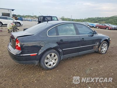 Trzecie zdjęcie samochodu z tyłu: 2005 VOLKSWAGEN PASSAT GLS 4MOTION VIN:WVWBD63B55E009607 - miniatura