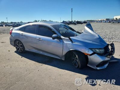Czwarte zdjęcie samochodu z boku: 2018 HONDA CIVIC SI VIN:2HGFC1E56JH700003 - miniatura