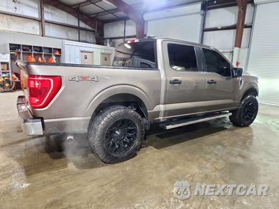 Trzecie zdjęcie samochodu z tyłu: 2023 FORD F150 SUPERCREW VIN:1FTFW1E86PFA91828 - miniatura