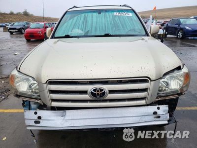 Piąte zdjęcie samochodu w środku: 2004 TOYOTA HIGHLANDER BASE VIN:JTEGP21A540041660 - miniatura