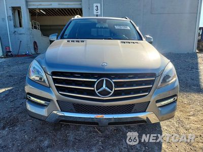 Piąte zdjęcie samochodu w środku: 2015 MERCEDES-BENZ ML 350 4MATIC VIN:4JGDA5HB8FA474441 - miniatura