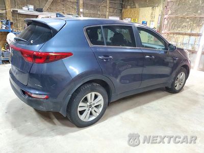 Trzecie zdjęcie samochodu z tyłu: 2017 KIA SPORTAGE LX VIN:KNDPMCAC1H7238553 - miniatura
