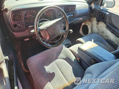 Zdjęcie 8 z 12 samochodu: 1998 DODGE DAKOTA SPORT VIN:1B7GL22X4WS696127 - miniatura