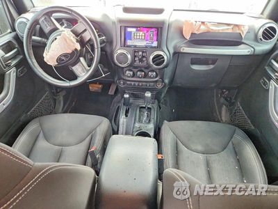 Zdjęcie 8 z 13 samochodu: 2017 JEEP WRANGLER UNLIMITED SAHARA VIN:1C4HJWEG3HL576782 - miniatura