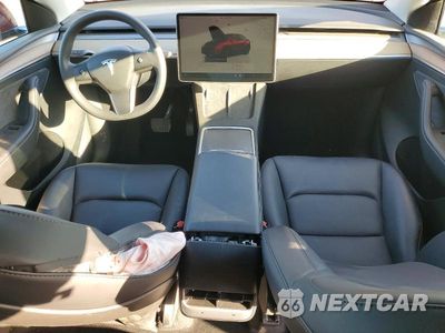Zdjęcie 8 z 13 samochodu: 2024 TESLA MODEL Y VIN:7SAYGAEE4RF038308 - miniatura