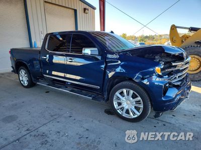 Czwarte zdjęcie samochodu z boku: 2022 CHEVROLET SILVERADO K1500 HIGH COUNTRY VIN:3GCUDJEL6NG508815 - miniatura