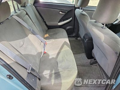Zdjęcie 10 z 12 samochodu: 2015 TOYOTA PRIUS TWO VIN:JTDKN3DU6F1996853 - miniatura