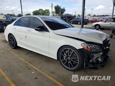Czwarte zdjęcie samochodu z boku: 2019 MERCEDES-BENZ C 300 VIN:55SWF8DBXKU303163 - miniatura