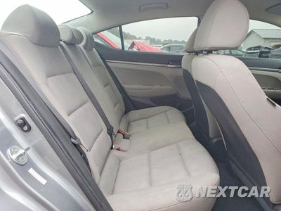 Zdjęcie 10 z 12 samochodu: 2018 HYUNDAI ELANTRA SE VIN:KMHD74LF0JU577072 - miniatura