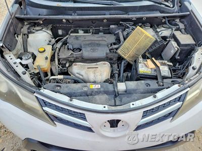 Zdjęcie 12 z 13 samochodu: 2015 TOYOTA RAV4 XLE VIN:2T3RFREV8FW353606 - miniatura