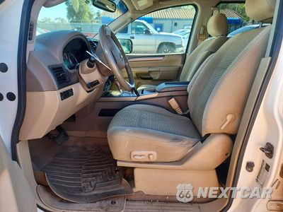 Zdjęcie 7 z 11 samochodu: 2008 NISSAN ARMADA SE VIN:5N1AA08C38N632856 - miniatura