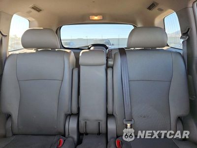 Zdjęcie 10 z 13 samochodu: 2013 TOYOTA HIGHLANDER LIMITED VIN:5TDDK3EH0DS248991 - miniatura