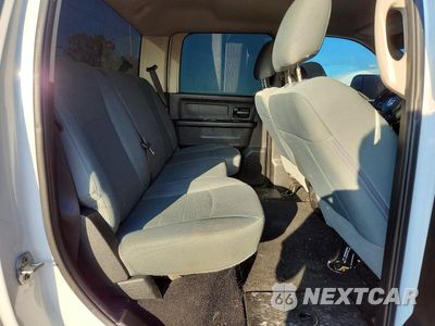 Zdjęcie 10 z 12 samochodu: 2018 RAM 2500 ST VIN:3C6UR5CLXJG403739 - miniatura