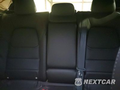Zdjęcie 10 z 13 samochodu: 2025 MAZDA CX-5 SIGNATURE VIN:JM3KFBXY1S0638489 - miniatura
