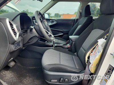 Zdjęcie 7 z 12 samochodu: 2021 KIA SOUL S VIN:KNDJ23AU5M7148496 - miniatura
