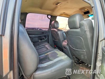 Zdjęcie 10 z 11 samochodu: 2007 CHEVROLET SILVERADO K2500 HEAVY DUTY VIN:1GCHK23U67F106189 - miniatura