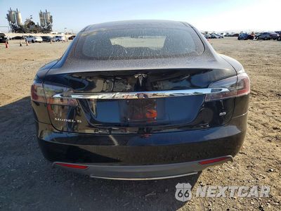 Zdjęcie 6 z 12 samochodu: 2015 TESLA MODEL S 85 VIN:5YJSA4H19FFP76180 - miniatura