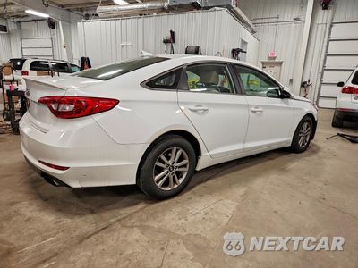 Trzecie zdjęcie samochodu z tyłu: 2016 HYUNDAI SONATA SE VIN:5NPE24AFXGH356561 - miniatura
