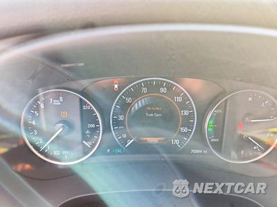 Zdjęcie 9 z 12 samochodu: 2018 BUICK LACROSE ESSENCE VIN:1G4ZP5SZ9JU115231 - miniatura