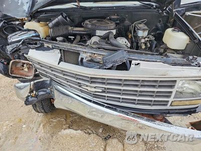 Zdjęcie 11 z 12 samochodu: 1990 CHEVROLET GMT-400 C3500 VIN:1GBHC34K2LE165969 - miniatura