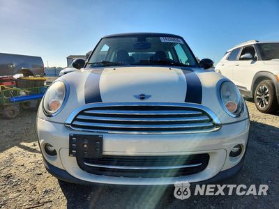 Piąte zdjęcie samochodu w środku: 2011 MINI COOPER VIN:WMWSU3C5XBT098913 - miniatura