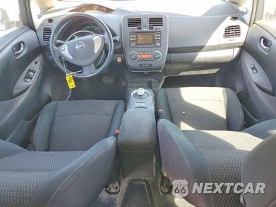 Zdjęcie 8 z 12 samochodu: 2014 NISSAN LEAF S VIN:1N4AZ0CP9EC336650 - miniatura
