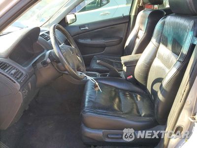 Zdjęcie 7 z 12 samochodu: 2003 HONDA ACCORD EX VIN:1HGCM66833A091184 - miniatura