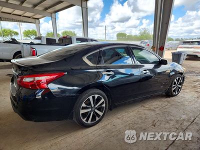 Trzecie zdjęcie samochodu z tyłu: 2016 NISSAN ALTIMA 2.5 SR VIN:1N4AL3APXGC281294 - miniatura