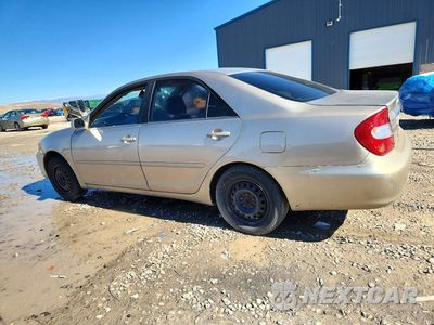 Drugie zdjęcie samochodu z przodu: 2004 TOYOTA CAMRY LE VIN:JTDBE32K240301529 - miniatura