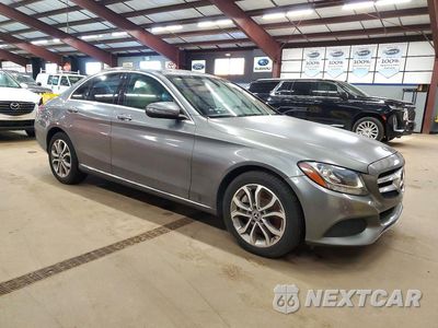 Czwarte zdjęcie samochodu z boku: 2017 MERCEDES-BENZ C 300 4MATIC VIN:55SWF4KB9HU224300 - miniatura