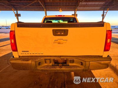 Zdjęcie 6 z 12 samochodu: 2011 CHEVROLET SILVERADO C1500 VIN:1GCNCPEX3BZ444435 - miniatura