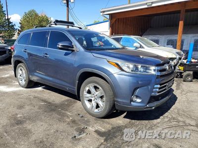 Czwarte zdjęcie samochodu z boku: 2018 TOYOTA HIGHLANDER LIMITED VIN:5TDDZRFH1JS859850 - miniatura