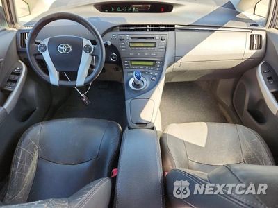 Zdjęcie 8 z 13 samochodu: 2010 TOYOTA PRIUS VIN:JTDKN3DU1A0245545 - miniatura