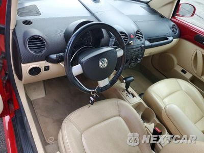 Zdjęcie 8 z 12 samochodu: 2006 VOLKSWAGEN NEW BEETLE CONVERTIBLE OPTION PACKAGE 2 VIN:3VWSF31Y16M332710 - miniatura