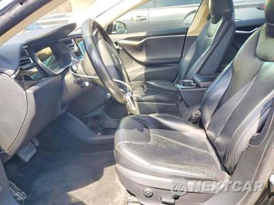 Zdjęcie 7 z 12 samochodu: 2015 TESLA MODEL S VIN:5YJSA1E27FF119731 - miniatura