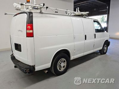 Trzecie zdjęcie samochodu z tyłu: 2015 CHEVROLET EXPRESS G2500 VIN:1GCWGFCF0F1151352 - miniatura