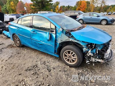 Czwarte zdjęcie samochodu z boku: 2018 TOYOTA PRIUS PRIME PLUS VIN:JTDKARFP8J3087080 - miniatura