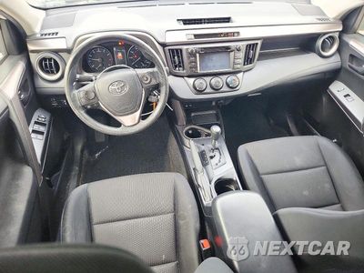 Zdjęcie 8 z 13 samochodu: 2017 TOYOTA RAV4 LE VIN:JTMBFREV3HJ169144 - miniatura