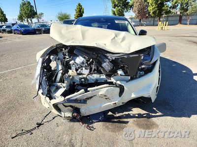 Piąte zdjęcie samochodu w środku: 2025 FORD MUSTANG MACH-E PREMIUM VIN:3FMTK3R70SMA07227 - miniatura