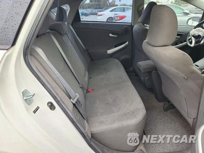 Zdjęcie 10 z 12 samochodu: 2010 TOYOTA PRIUS III VIN:JTDKN3DU5A0230398 - miniatura