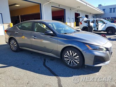 Czwarte zdjęcie samochodu z boku: 2024 NISSAN ALTIMA SV VIN:1N4BL4DV5RN430268 - miniatura