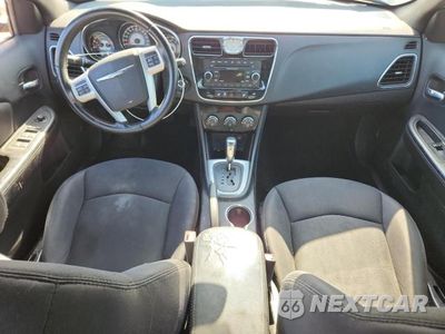 Zdjęcie 8 z 12 samochodu: 2013 CHRYSLER 200 TOURING VIN:1C3CCBBB2DN627732 - miniatura
