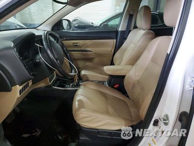 Zdjęcie 7 z 12 samochodu: 2017 MITSUBISHI OUTLANDER SE VIN:JA4AZ3A39HZ057173 - miniatura