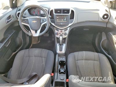 Zdjęcie 8 z 12 samochodu: 2017 CHEVROLET SONIC LT VIN:1G1JD5SH2H4121988 - miniatura
