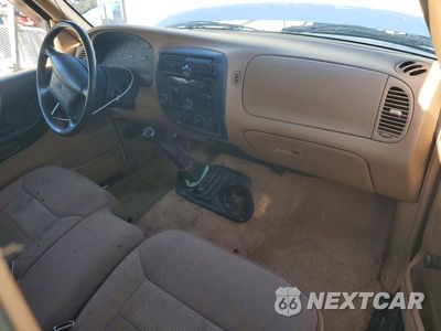 Zdjęcie 8 z 12 samochodu: 1996 MAZDA B3000 CAB PLUS VIN:4F4CR16U8TTM00580 - miniatura