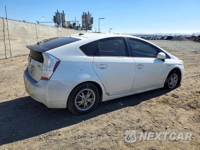 Trzecie zdjęcie samochodu z tyłu: 2010 TOYOTA PRIUS III VIN:JTDKN3DU1A0116611 - miniatura